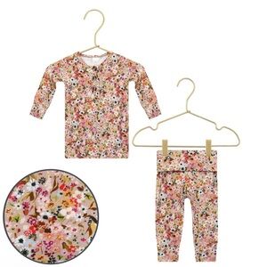 Selling 2 sets together! 
Lou Lou & Company Colorful Floral sets